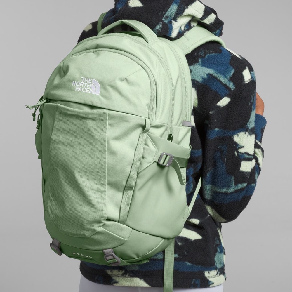 THE NORTH FACE WOMEN’S RECON BACKPACK